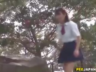 Warga asia pelajar sekolah tinklin