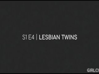 Girlcore lesbiană gemeni sedusă de kristen îra