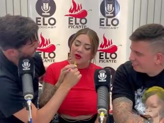 Entrevista contra elo podcast termina en una mamada y mucho ejaculações - sara loira - elo picante