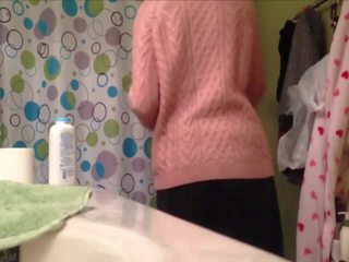 Mi adolescente amante tomando un maravilloso ducha